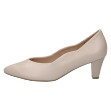 Load image into Gallery viewer, Caprice Ladies Cream Court Shoe : 22400-46
