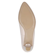Load image into Gallery viewer, Caprice Ladies Cream Court Shoe : 22400-46
