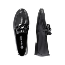 Load image into Gallery viewer, Remonte Ladies Grey Patent Slip-On Shoe : D0K00-45
