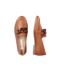 Load image into Gallery viewer, Remonte Ladies Tan Slip-On Shoe : D0K00-24
