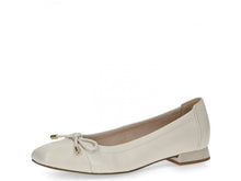 Load image into Gallery viewer, Caprice Ladies Cream Low Heel Shoe : 22104-42
